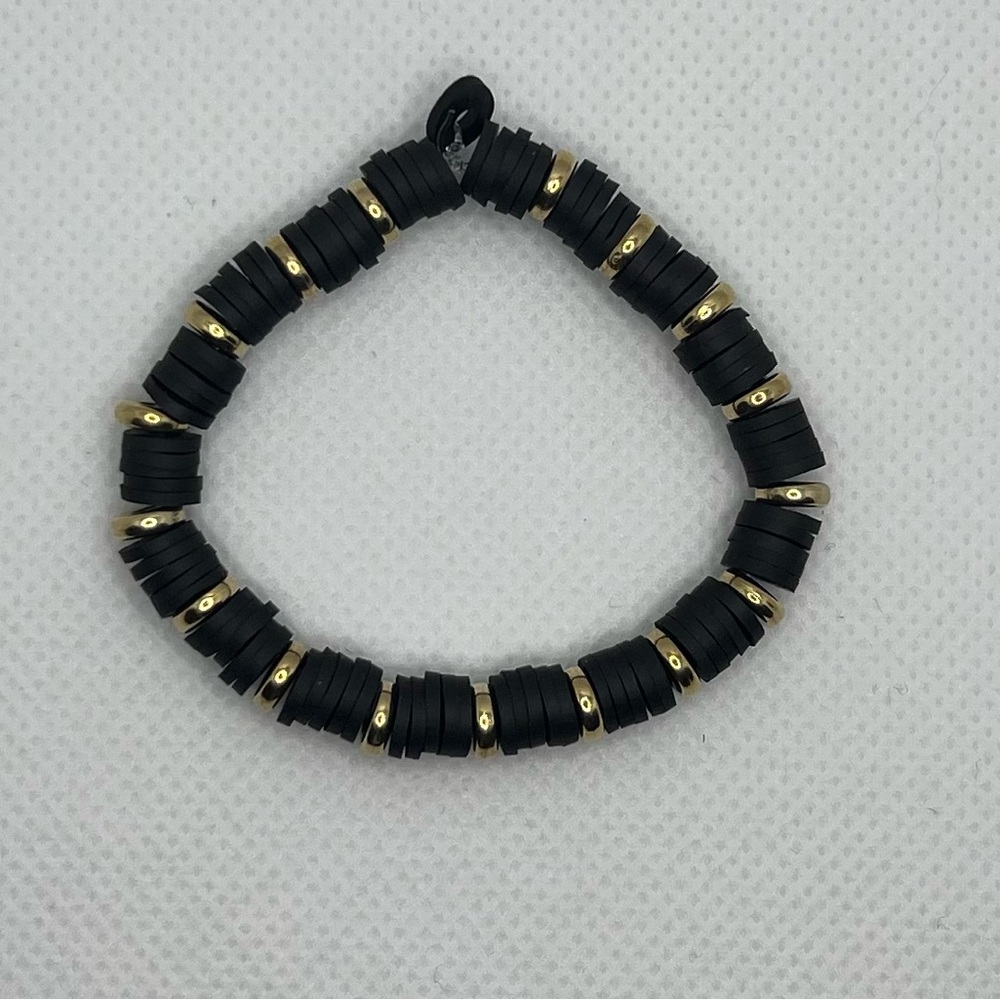 Bracelets Set of 3 handmade Black and White Beaded Bracelets - Picture 3 of 5